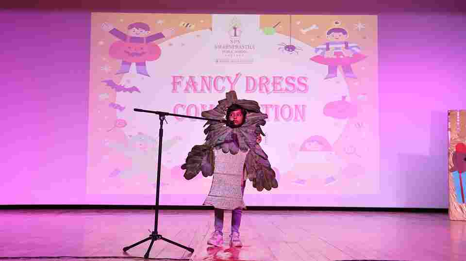 Fancy Dress Competition Class 1